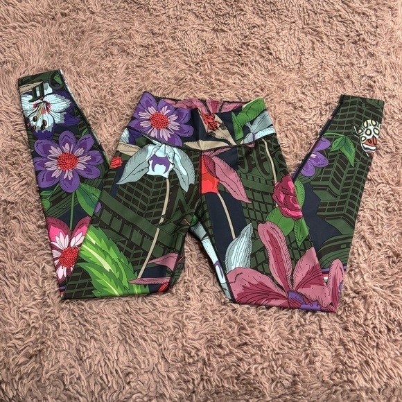 Nike Women Icon Clash One Tight In Floral Print - Picture 1 of 8